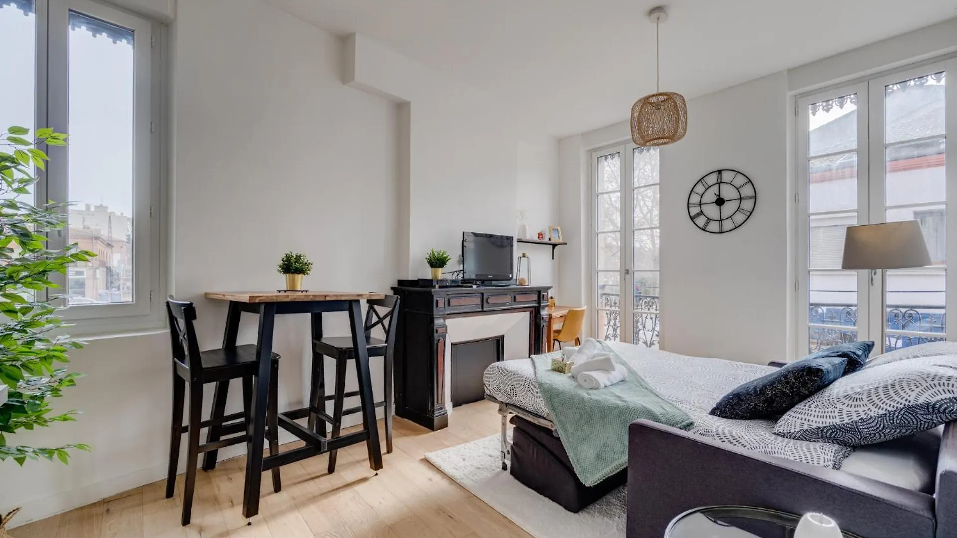 Studio Chic Et Lumineux, Garage, Wifi, Clim Τουλούζη